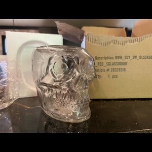Bath & Body Works BBW Skull Pedestal Candle Holder NIB